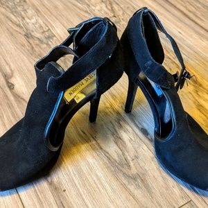 Steve madden black heels